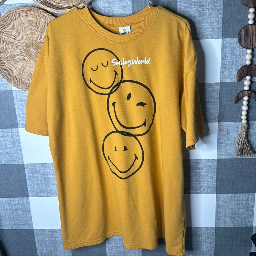 Smiley World T Shirt